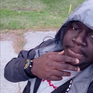 Meet your Posher, Dontrell